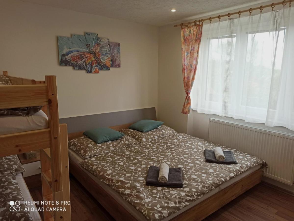 Apartman U Vrbu Черна-в-Пошумаві Екстер'єр фото